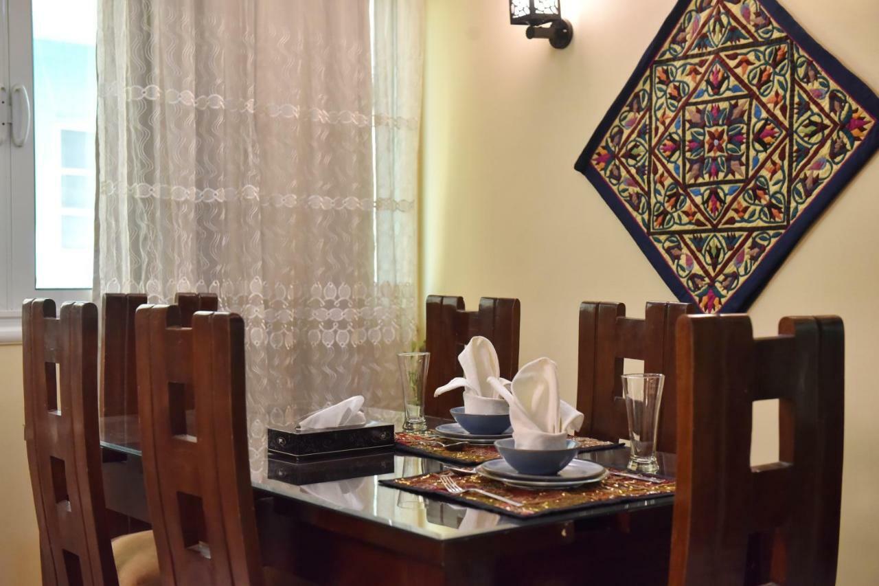 Two-Bedroom Apartment At Mohamed Farid Street Cairo Exterior foto