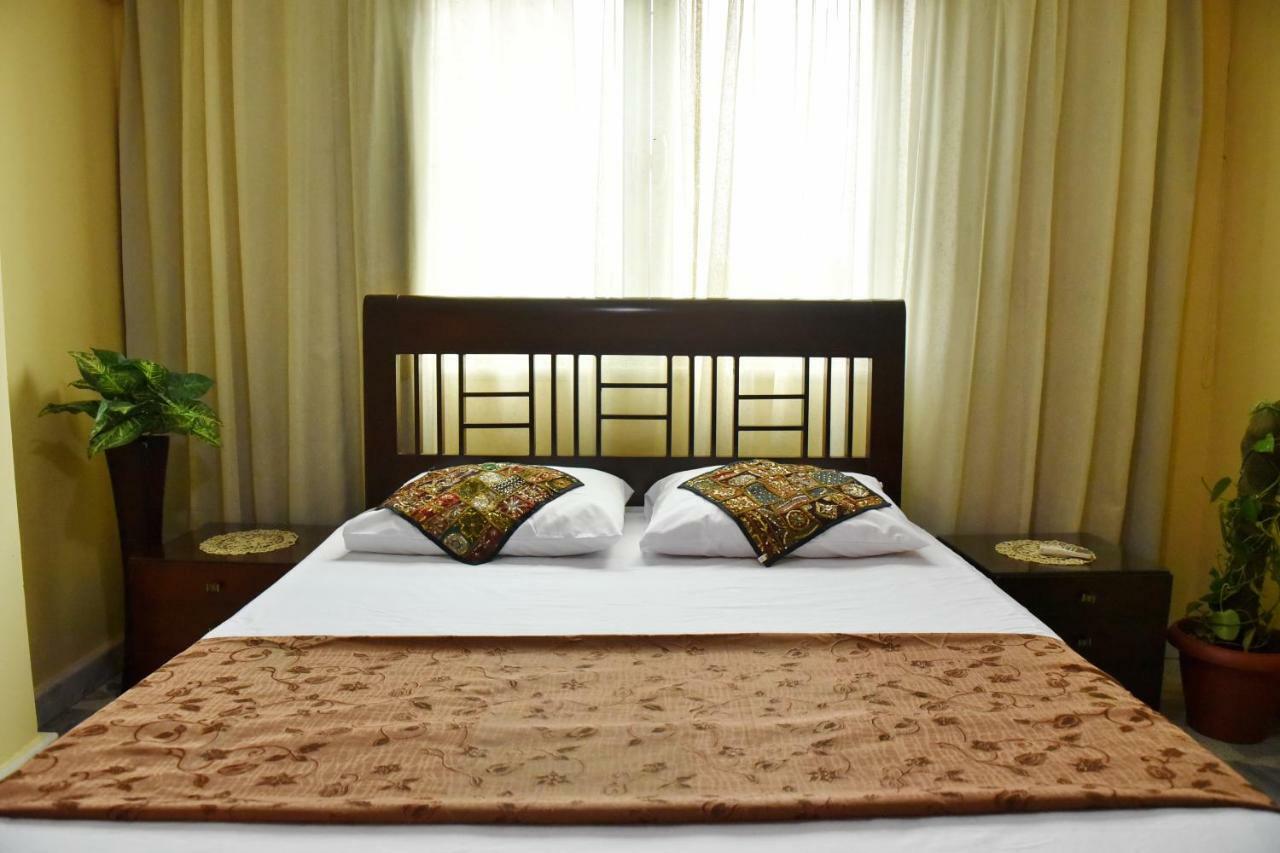 Two-Bedroom Apartment At Mohamed Farid Street Cairo Exterior foto