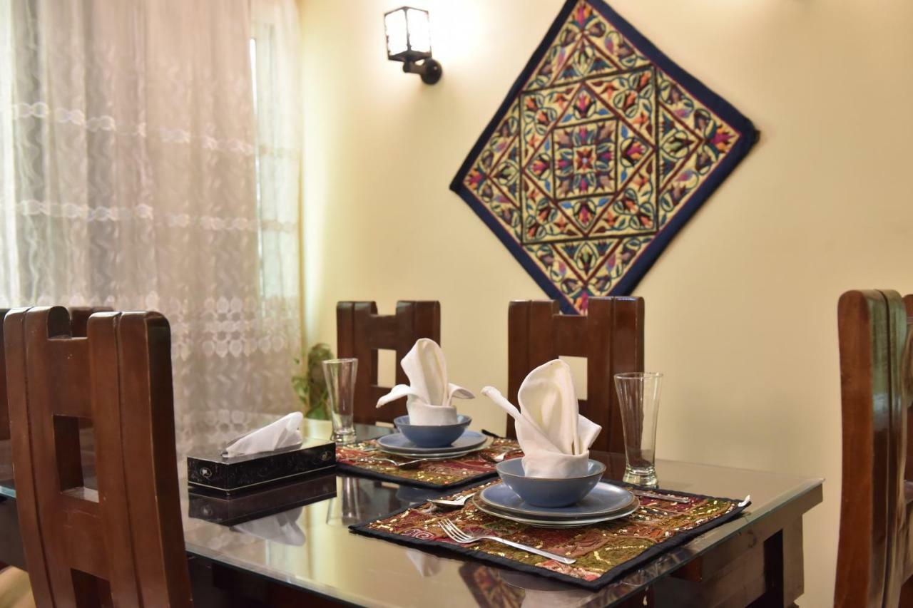 Two-Bedroom Apartment At Mohamed Farid Street Cairo Exterior foto